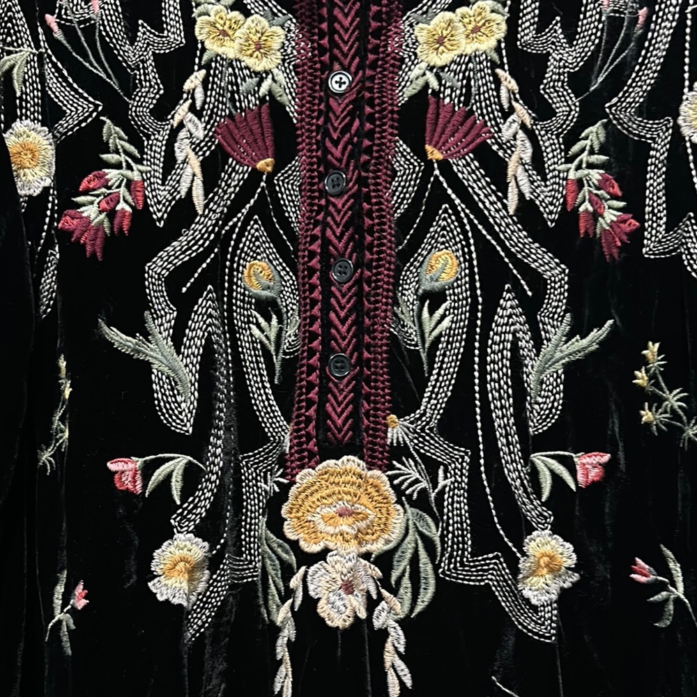 Johnny Was Black velvet Floral Embroidered Tunic - Picture 5 of 7